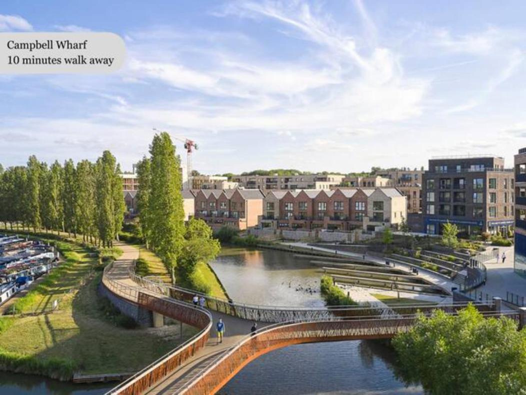 Luxury Campbell Park Apartments: Central MK Balcony Stay Milton Keynes Exterior photo